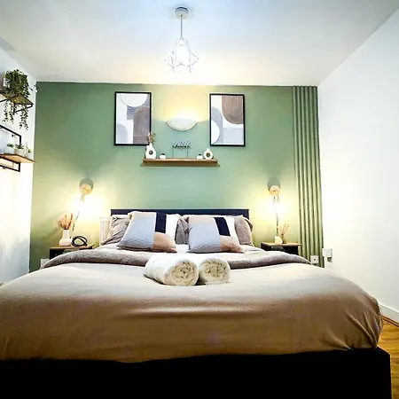 Eden Escape Cozy Dalston Studio